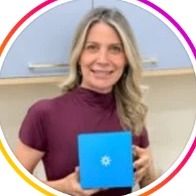 Dra. Renata Vela